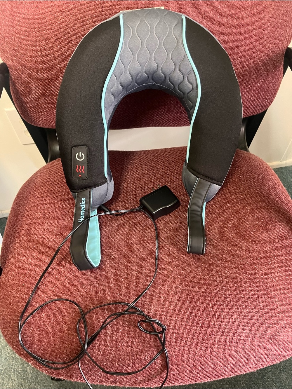 Homedics U-Shaped Heated Neck & Shoulder Massager in Black and Teal Accent
